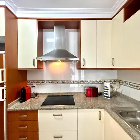 Holibai, Chulina, Vacaciones Familiares En Baiona, Espacio, Piscina Y Playa A Un Paseo